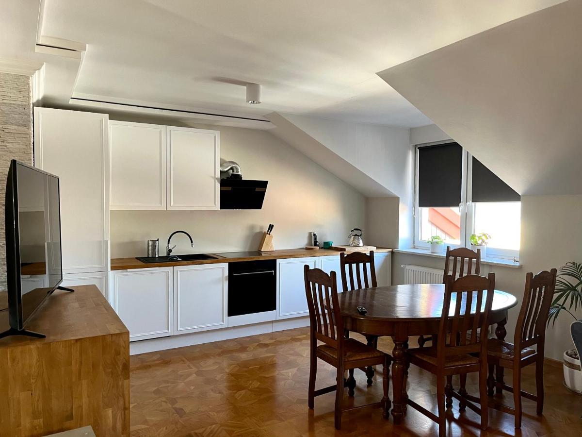 Apartament Batorego สเกียร์เนียวิตเซ ภายนอก รูปภาพ